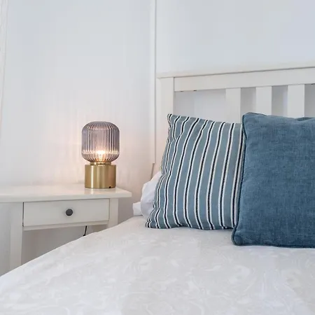 Daire Lxr La Carihuela Sea Views 3hab Torremolinos